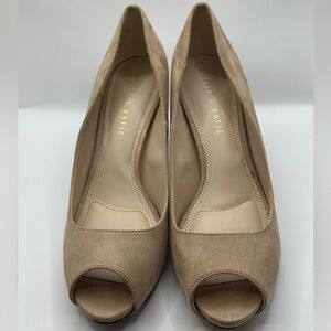 Tan suede Kelly&Katie heels